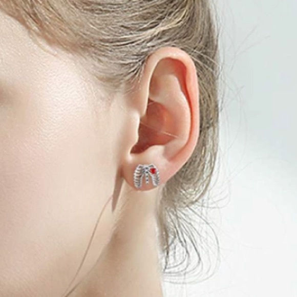 18k Diamond Ruby Skeleton Rib Beating Heart Earrings - Picture 4 of 5